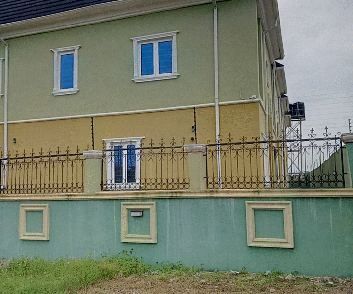 4 unit of 3 bedroom duplex apartment