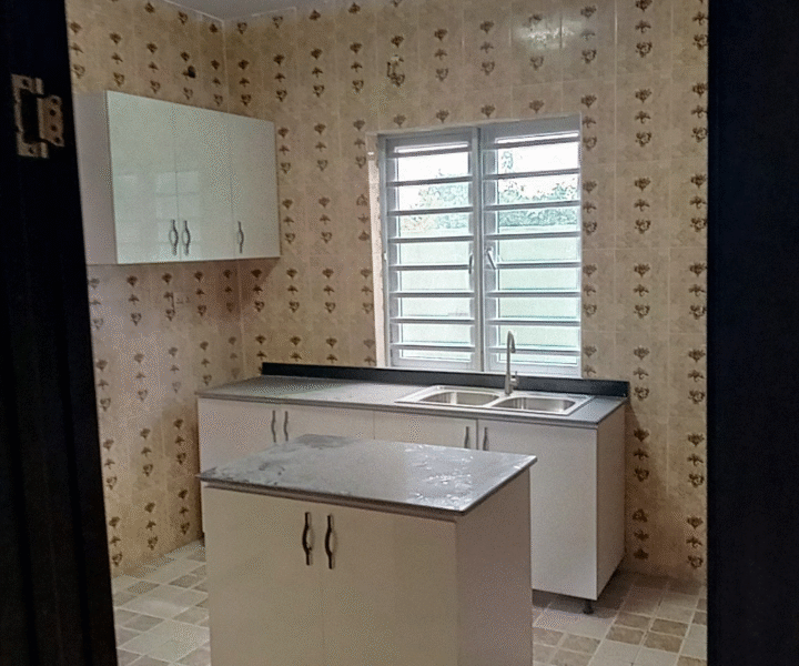 4 unit of 3 bedroom duplex apartment